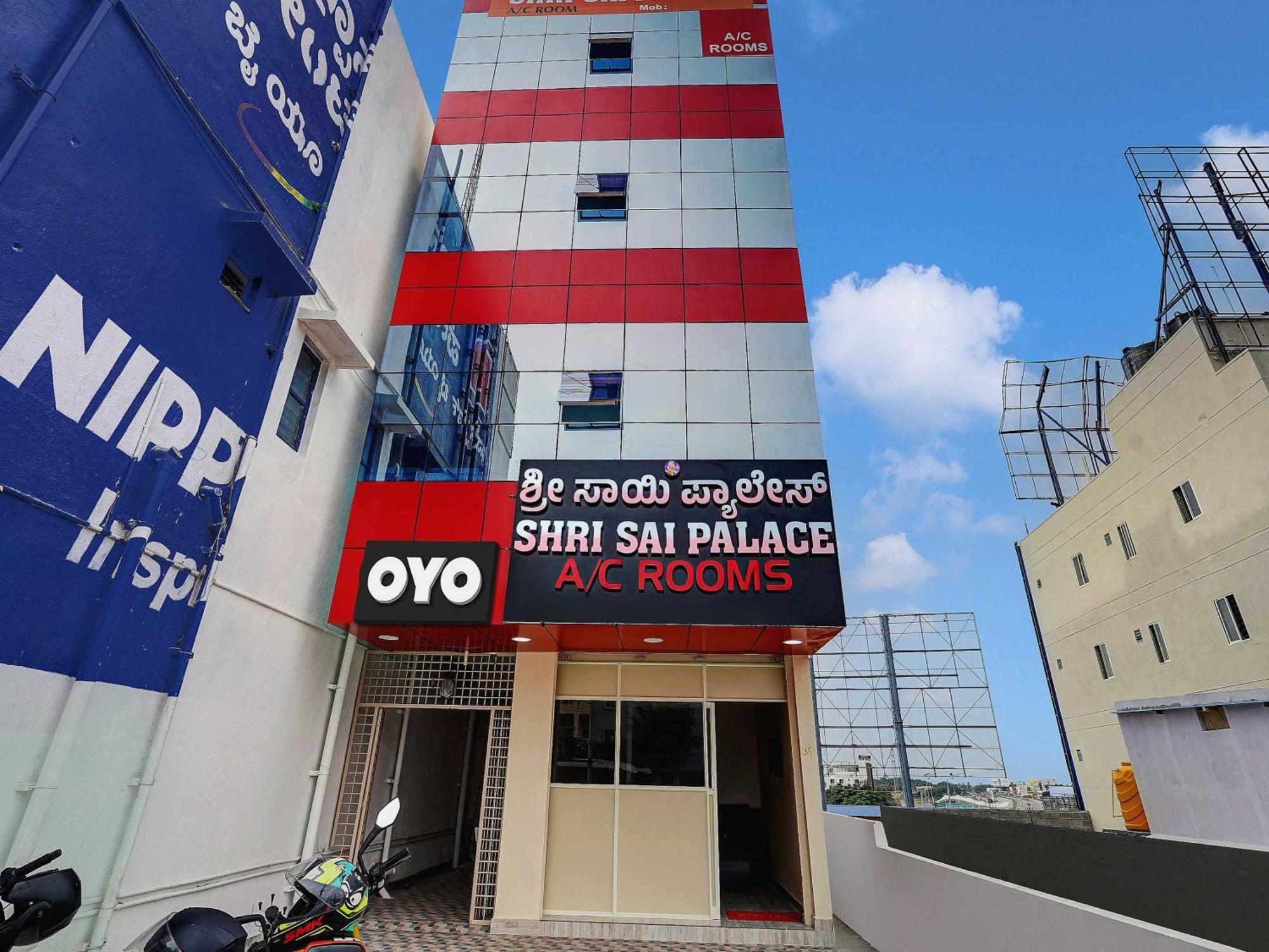 Oyo Flagship Shri Sai Palace Kumbalgod Exterior foto